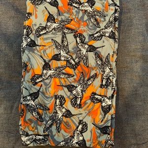 Lularoe hummingbird leggings